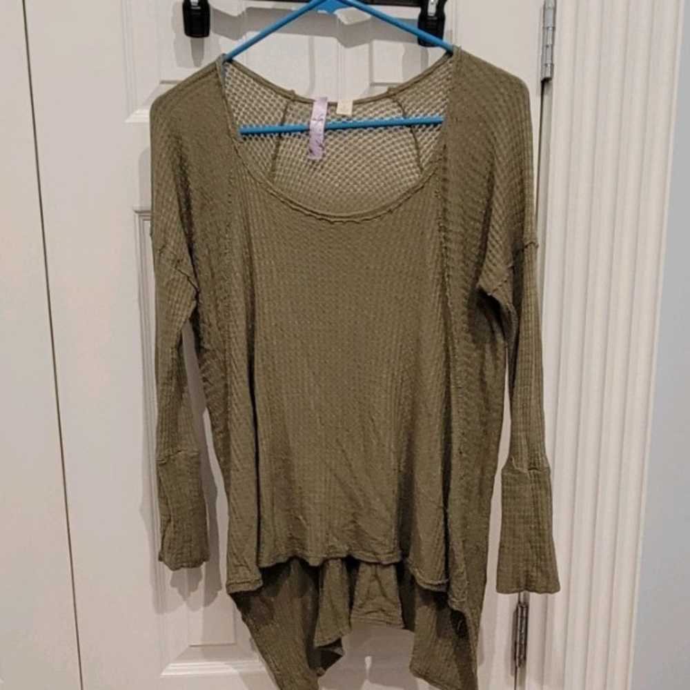 Francesca, olive, size large long sleeve